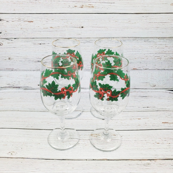 Libbey Dining Libbey Christmas Holly Wine Glass 24k Gold Set Poshmark